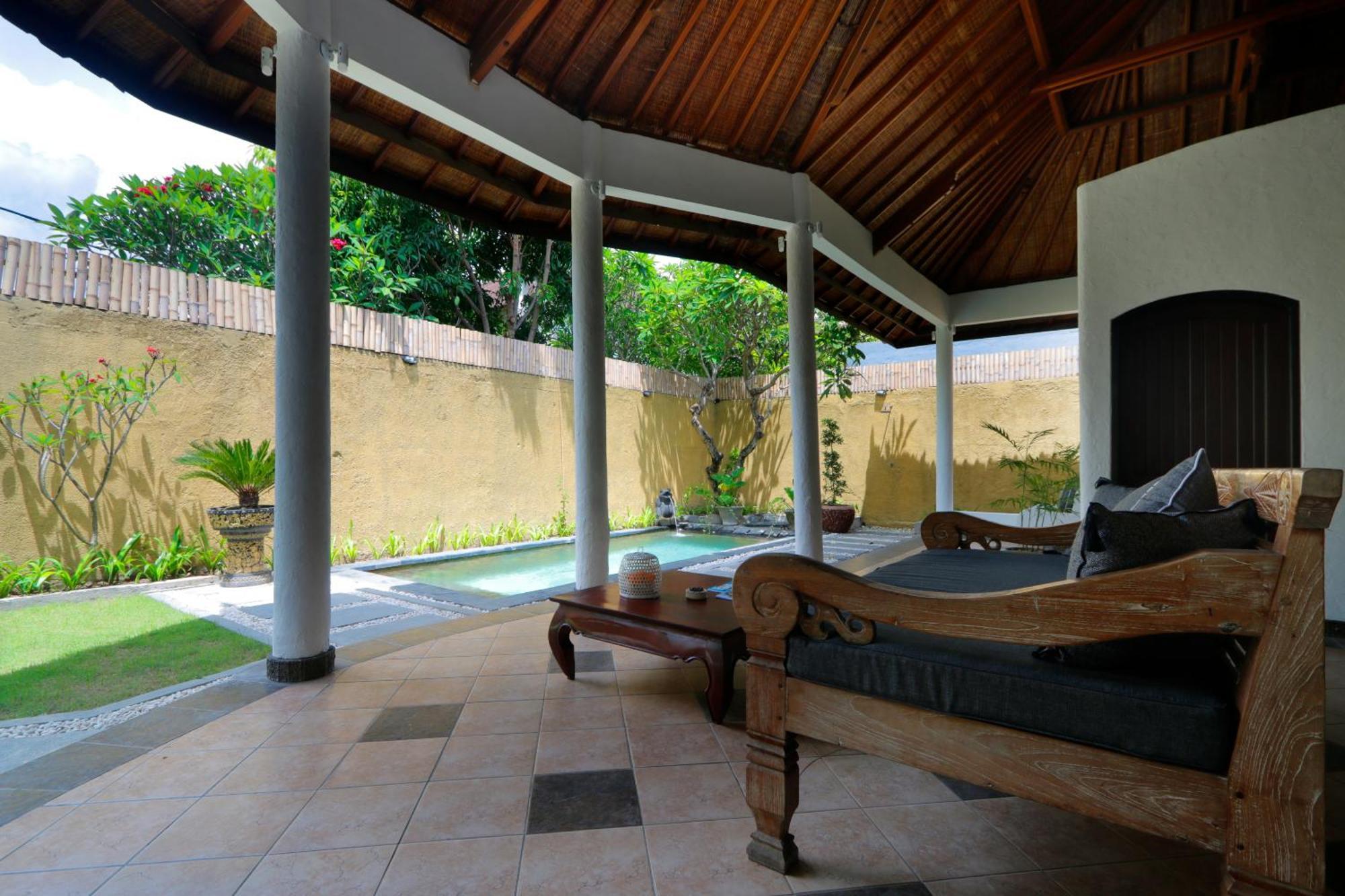 Singgah Villas Seminyak Exterior foto